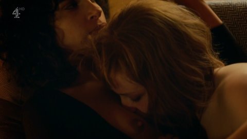 Desiree Akhavan, Niamh Algar - Fucking Scenes in The Bisexual s01e04 (2018)