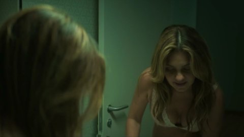 Adriana Esteves - Fucking Scenes in Harassment s01e01 (2018)