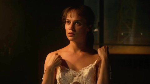 Alicia Vikander - Fucking Scenes in Earthquake Bird (2019)