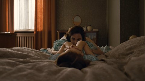 Luise Heyer, Antje Traue - Fucking Scenes in Dark s02e03 (2019)