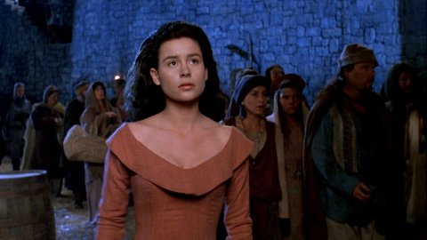 Embeth Davidtz - Fucking Scenes in Army of Darkness (1992)