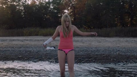 Maika Monroe - Fucking Scenes in It Follows (2014)