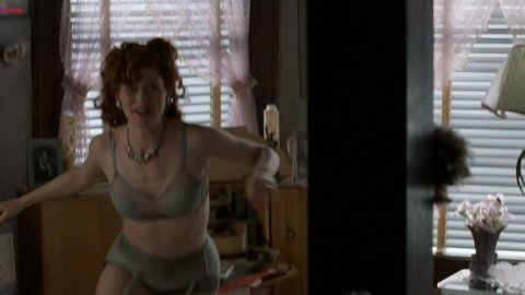 Debra Messing - Fucking Scenes in A Walk in the Clouds (1995)