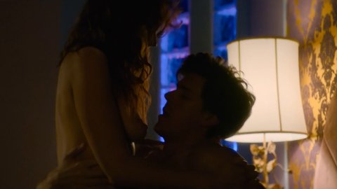 Kate Nash, Shakira Barrera, Sunita Mani - Fucking Scenes in GLOW s03e03 (2019)