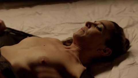 Juana Viale - Fucking Scenes in Edha s01e05-06 (2018)