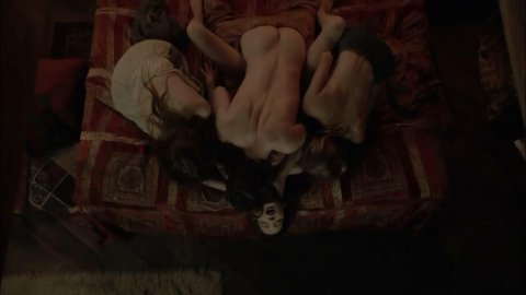 Emma Dumont - Fucking Scenes in Aquarius s01e01-02 (2015)