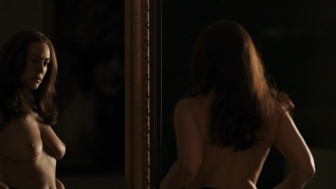 Elena Sofia Ricci - Fucking Scenes in Loro (2018)