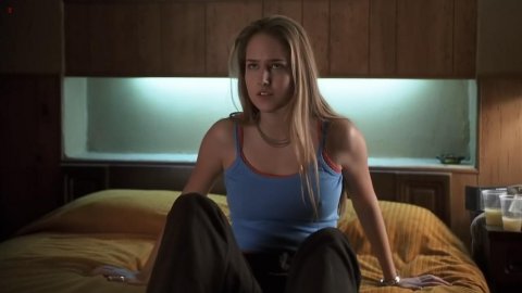 Leelee Sobieski - Fucking Scenes in Joy Ride (2001)