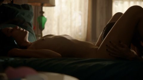 Mishel Prada, Maria-Elena Laas - Fucking Scenes in Vida s02e03 (2019)