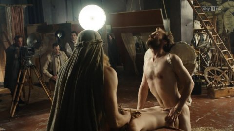 Franziska Holitschke - Fucking Scenes in Babylon Berlin s01 (2017)