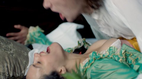 Jessica Brown Findlay - Fucking Scenes in Harlots s01e01 (2017)