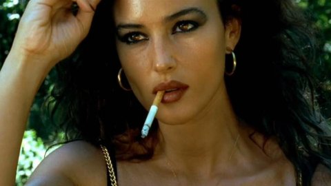 Monica Bellucci - Fucking Scenes in Dobermann (1997)