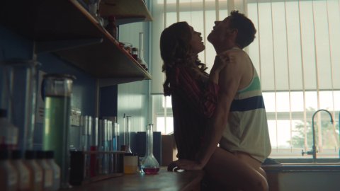 Aimee Lou Wood - Fucking Scenes in Sex Education s01e01 (2019)