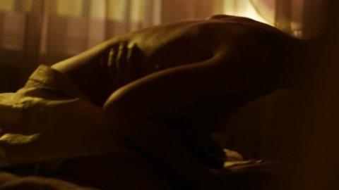 Cecilia Hall, Louise Nyvall - Fucking Scenes in Farang s01e01 (2018)