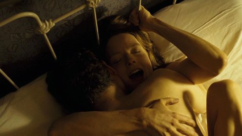 Jodie Foster - Fucking Scenes in A Very Long Engagement (2004)