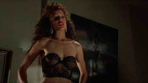 Jennifer Beals, Kasi Lemmons - Fucking Scenes in Vampire's Kiss (1989)